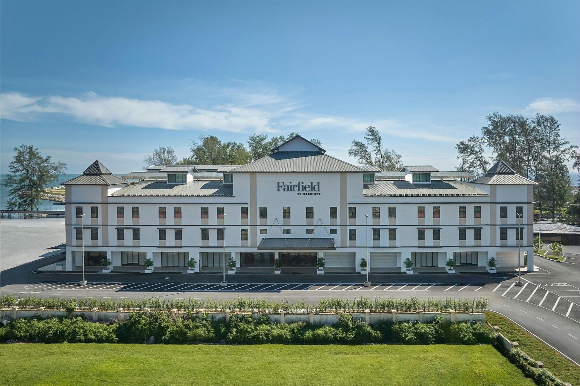 Hotel Fairfield By Marriott Kuala Besut Exterior foto